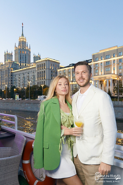 VIP встреча на теплоходе для компании «Юни Гейминг Компани»